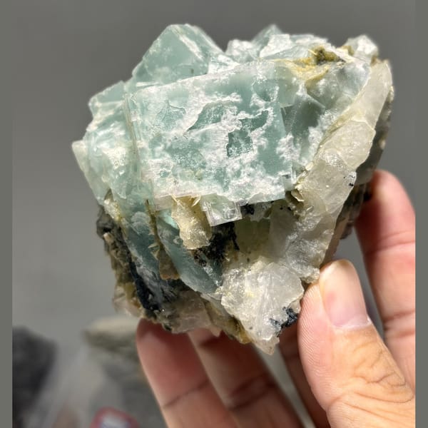 Large Yaogangxian fluorite — alternate view