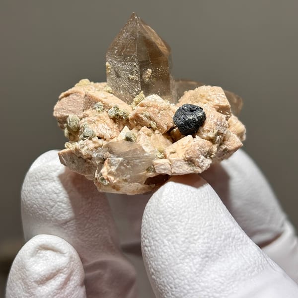 Fujian quartz with feldspar — alternate view