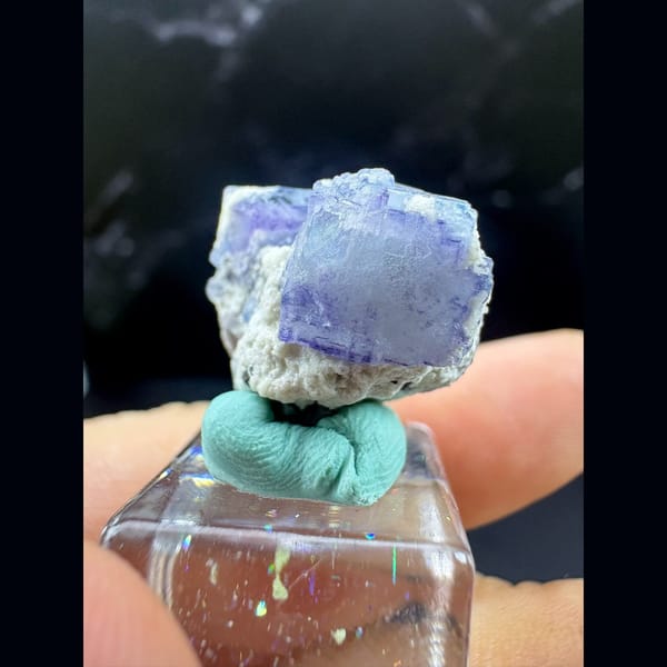 Blue-violet fluorite wrapped in white dolomite from Yaogangxian — alternate view