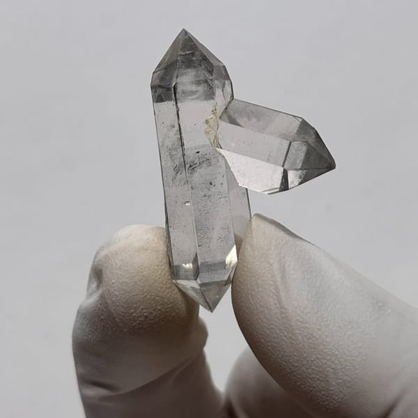 Petite spirit quartz D from Yunnan — complete view