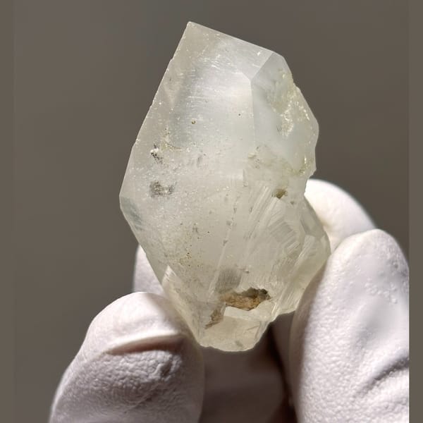 Rabbit-hair quartz B from Sichuan — alternate view