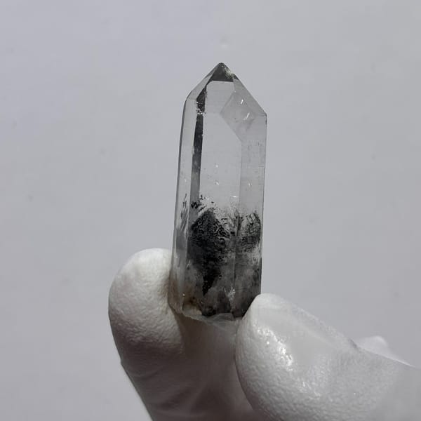 Freestanding Jinkouhe quartz B — alternate view