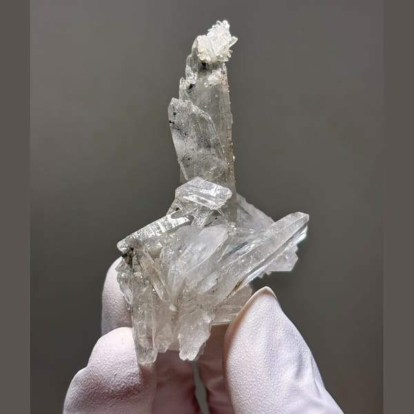 Yaogangxian quartz with jamesonite — alternate view