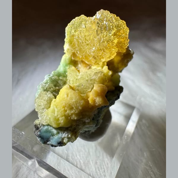 Yellow Creedite with Green Inclusions 4.5 cm — alternate view