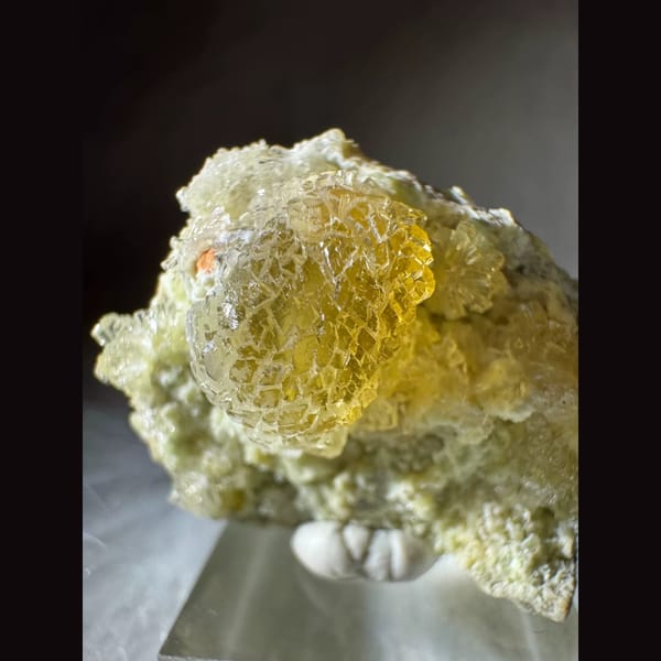 Yellow Creedite on White Matrix 4.0 cm — alternate view