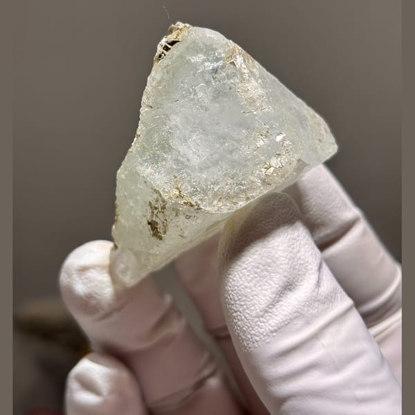 Xuebaoding aquamarine — complete view