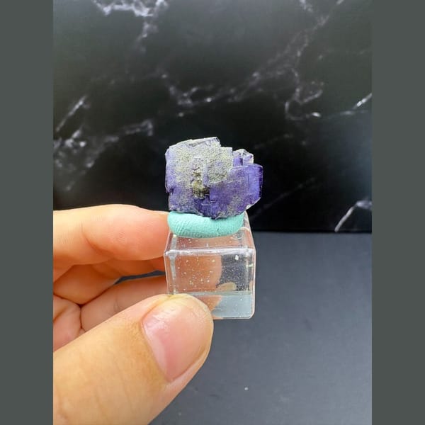 Small rich purple fluorite crystal from Yaogangxian — detail view