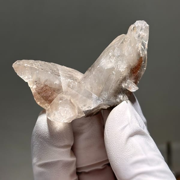 Swallowtail-twinned calcite A from Hubei — alternate view