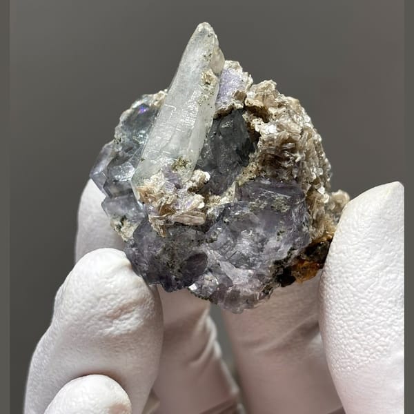 Yaogangxian fluorite with quartz and mica — complete view