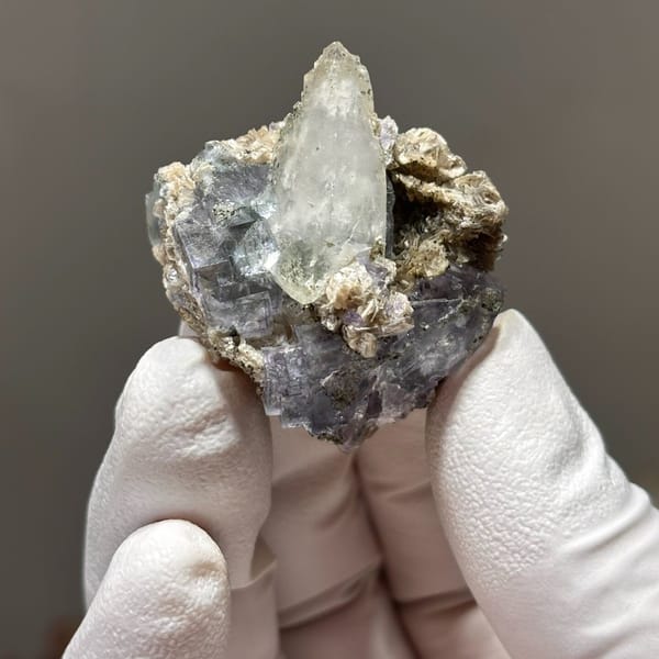Yaogangxian fluorite with quartz and mica — detail view
