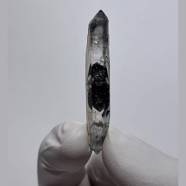 Candy-heart spirit needle from Yunnan — detail view