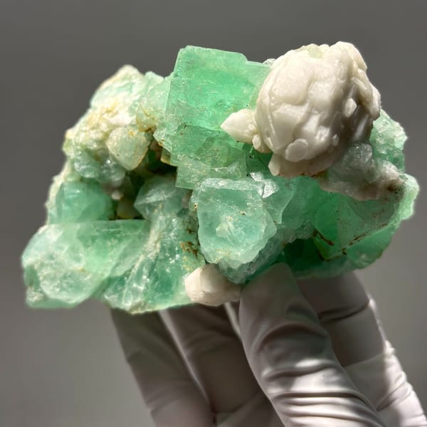 Large green fluorite with quartz from Hunan — alternate view
