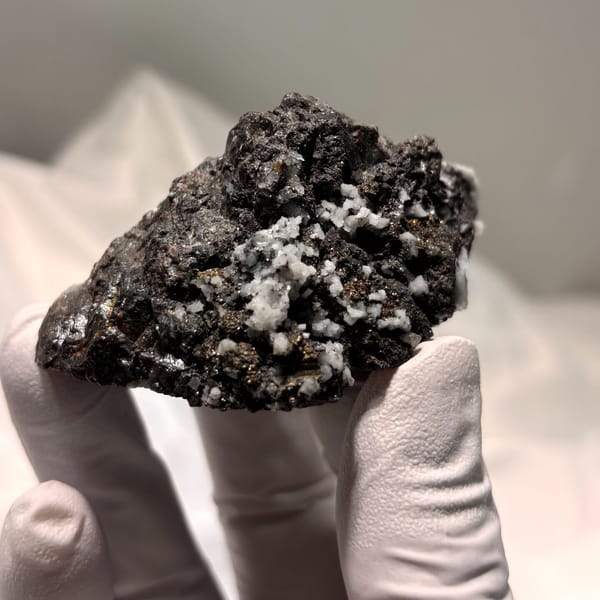 Iron sphalerite with calcite and pyrite — alternate view