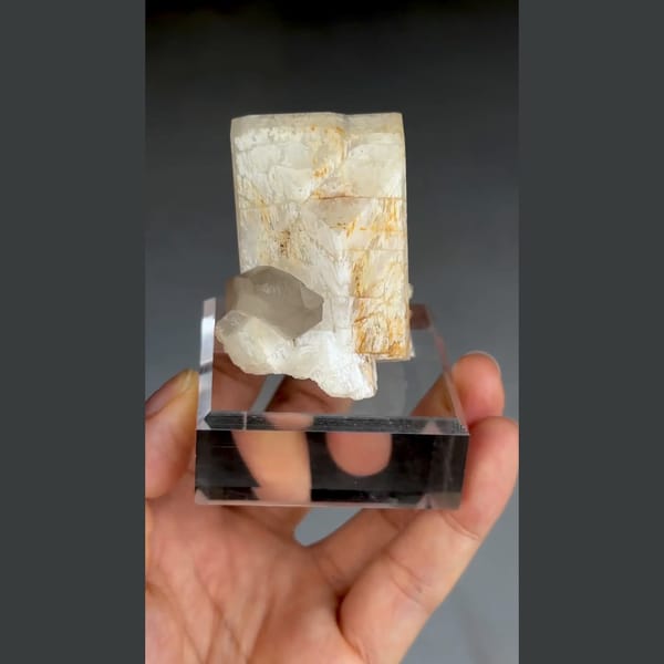 Feldspar with quartz from Pakistan — detail view