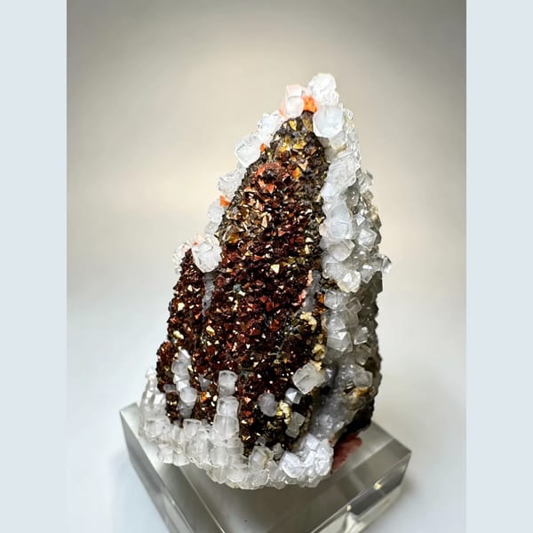 Iridescent Pyrite with Calcite Daye 5.5 cm — detail view