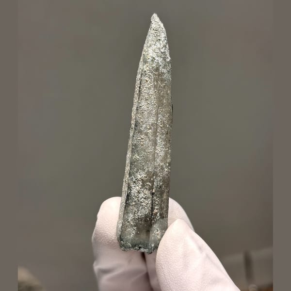 Freestanding Himalayan quartz B from Pakistan — detail view