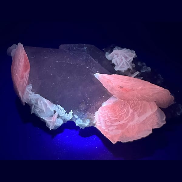 Quartz with Calcite and Dolomite Yaogangxian 7.7 cm — complete view