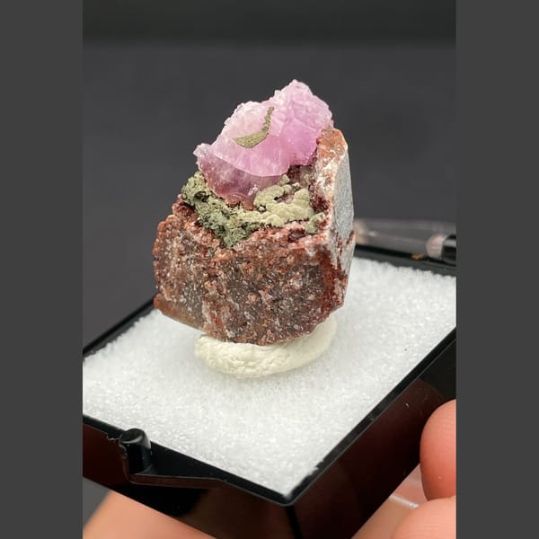 Cobaltoan calcite from the Congo — alternate view