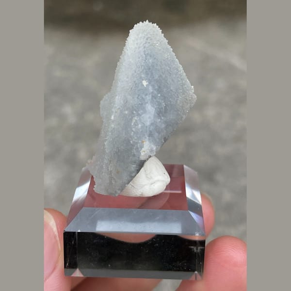Quartz over calcite from Zhejiang — detail view