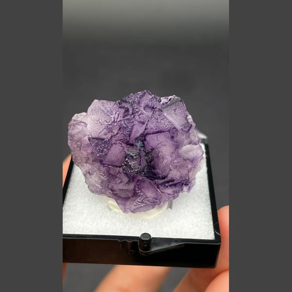 Purple fluorite D from Henan — detail view