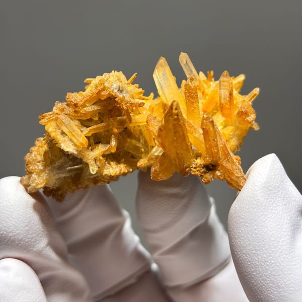 Jinkouhe quartz cluster G — complete view