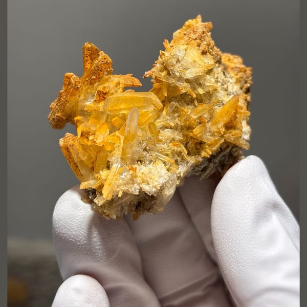 Jinkouhe quartz cluster G — alternate view