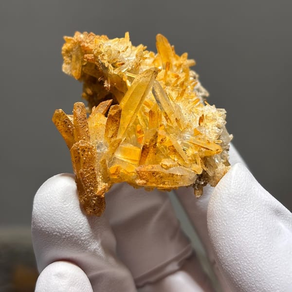 Jinkouhe quartz cluster G — alternate view