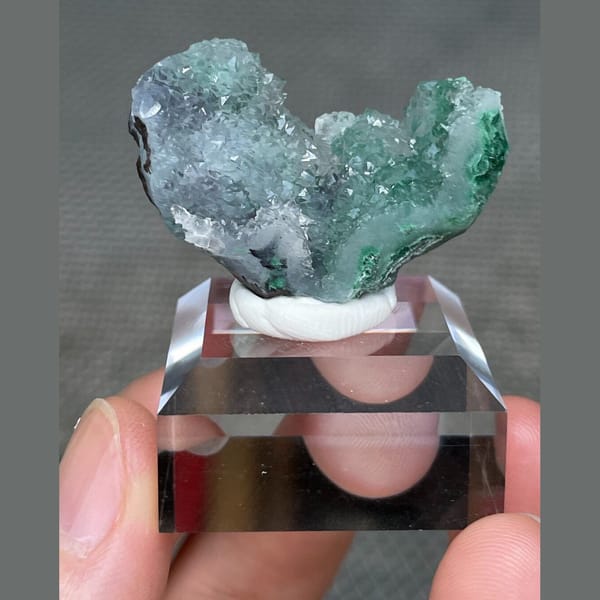 Quartz over malachite from the Congo — detail view