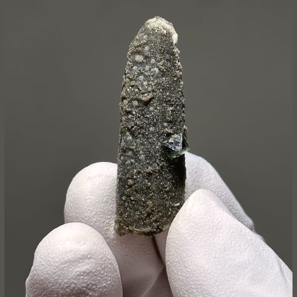 Fine-flash quartz with fluorite from Inner Mongolia — alternate view