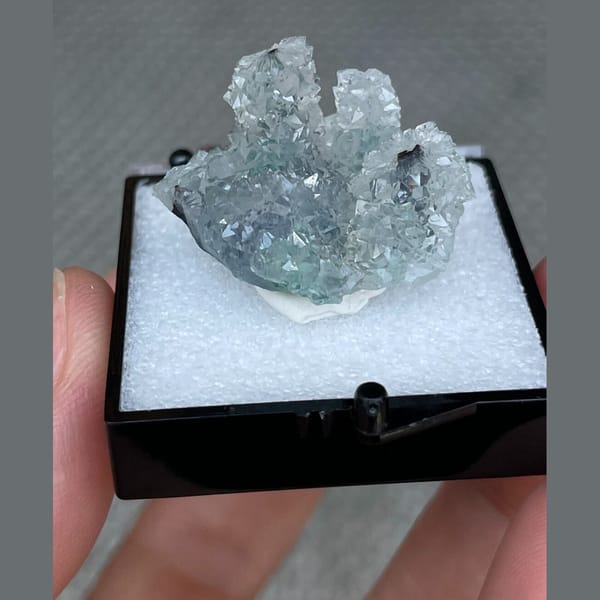 Quartz over malachite from Congo — detail view