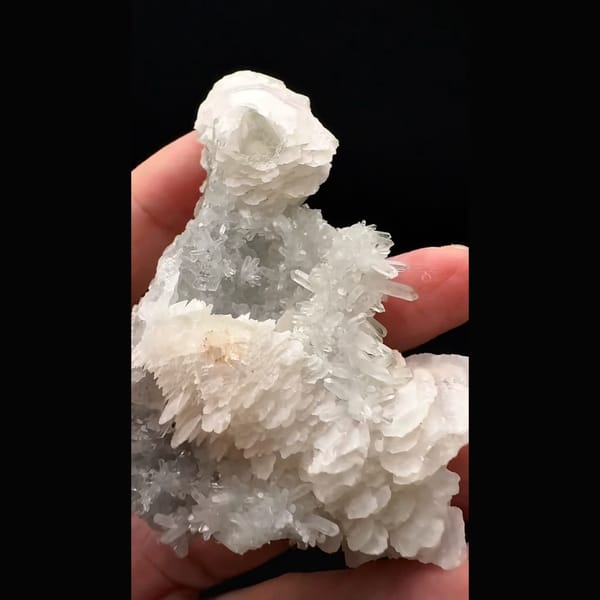 Green quartz with pale pink layered calcite from Huanggangliang — alternate view