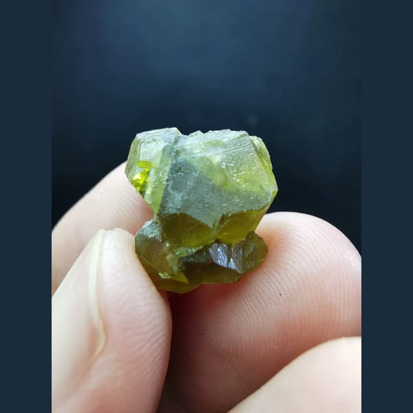 Gem-quality floater sphalerite — alternate view