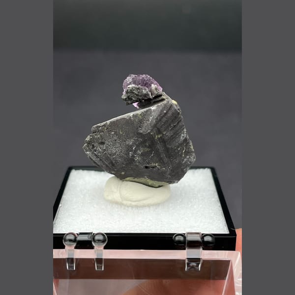 Stepped purple fluorite A from Zhejiang — detail view