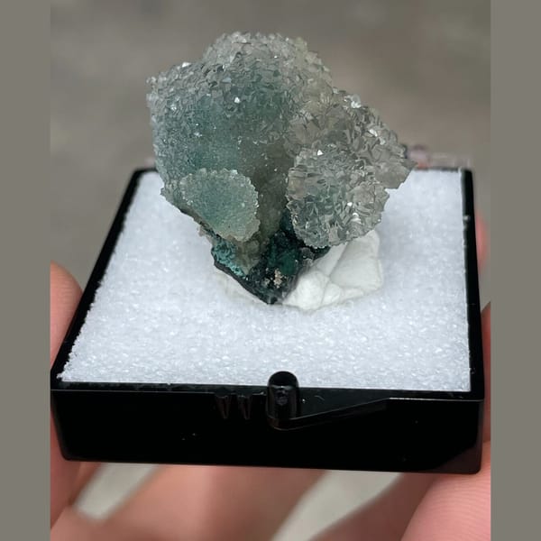 Chlorite-included quartz from Brazil — complete view