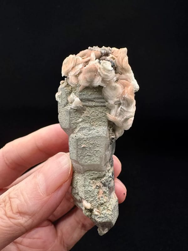 Double-terminated quartz from Inner Mongolia — complete reverse view with pink calcite petals