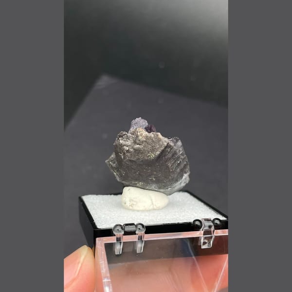 Stepped purple fluorite B from Zhejiang — detail view