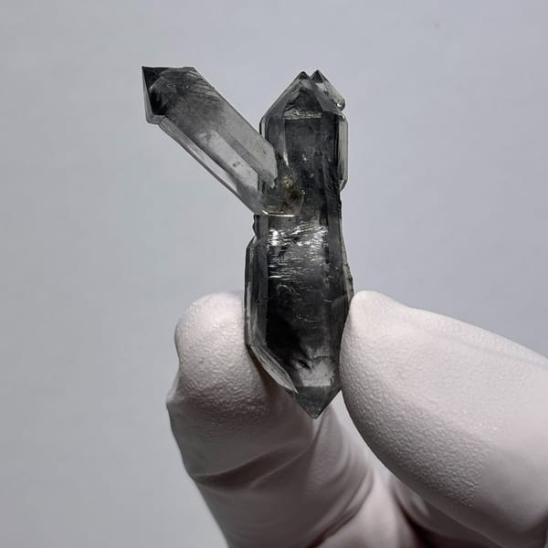 Multi-tip spirit quartz from Yunnan — complete view