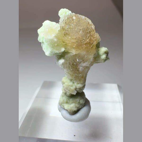 Yellow Creedite with Green Inclusions 2.5 cm — alternate view