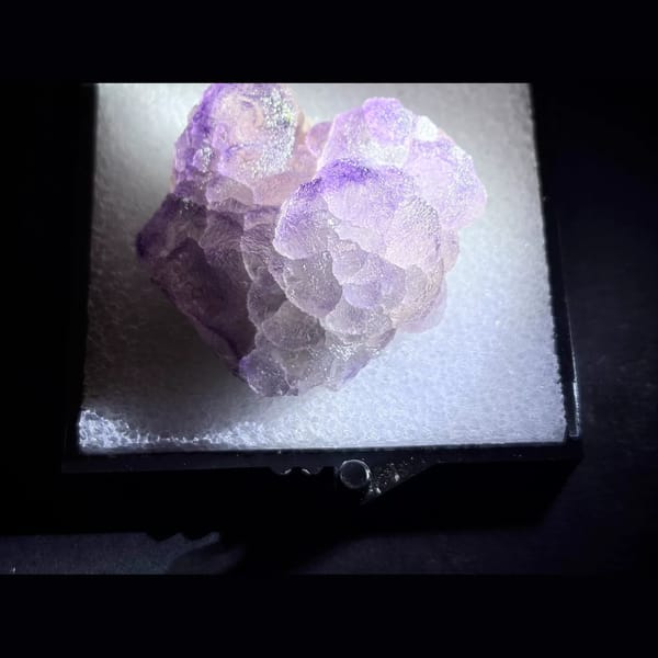 Botryoidal purple-edge fluorite from Qinglong — alternate view