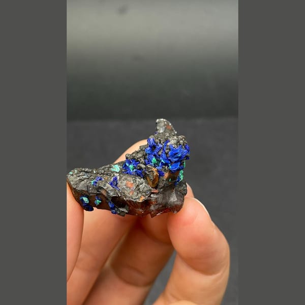 Quartz with blue azurite sprays and malachite from Morocco — detail view
