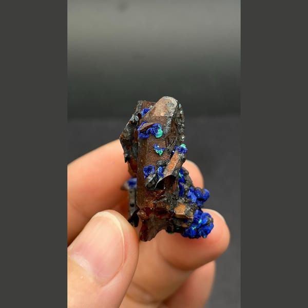 Quartz with blue azurite sprays and malachite from Morocco — detail view