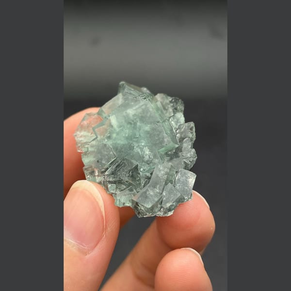 Glassy blue-green seaweed fluorite from Hunan — alternate view