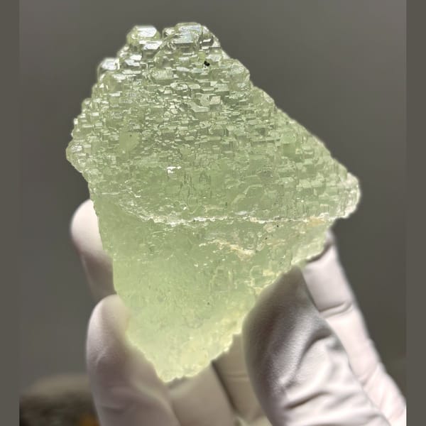 Complete stepped fluorite — complete view