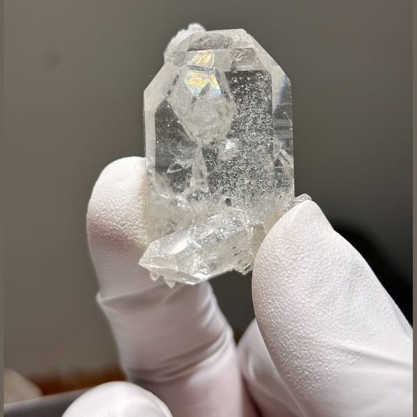 Complete freestanding Xuebaoding quartz — alternate view