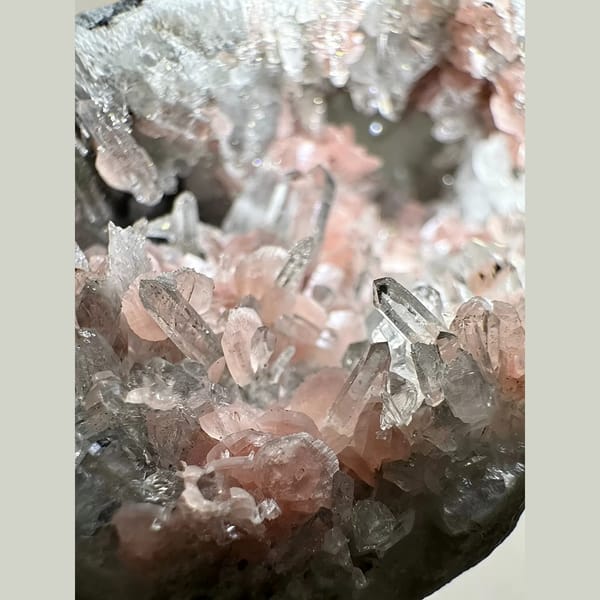 Pink Rhodochrosite Petals with Quartz 5.0 cm — complete view