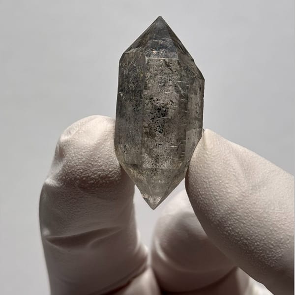 DT Yunnan quartz E — alternate view