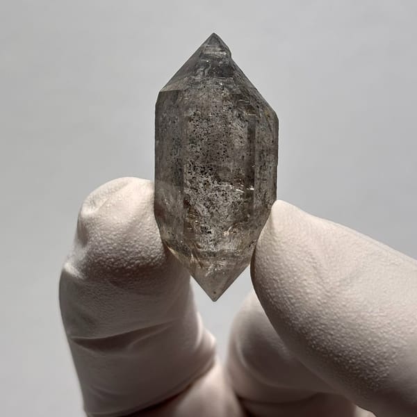 DT Yunnan quartz E — detail view