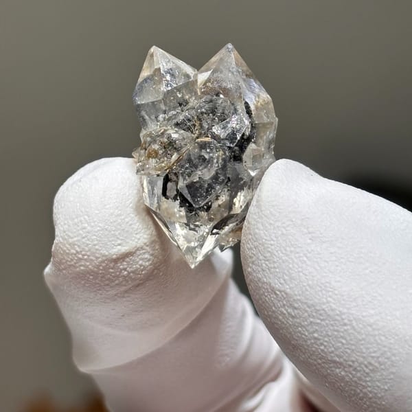 Cluster DT Yunnan quartz — alternate view