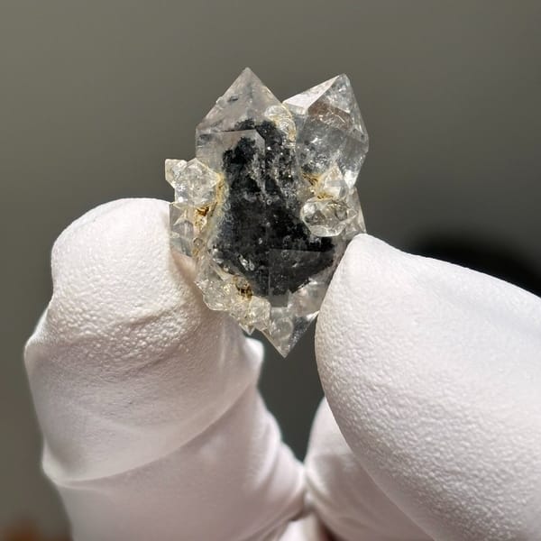 Cluster DT Yunnan quartz — alternate view