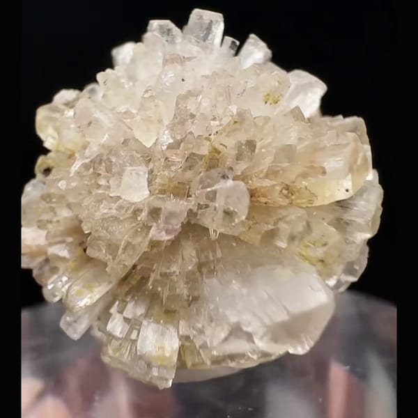 Small round ball of glassy creedite crystals from Guizhou — detail view